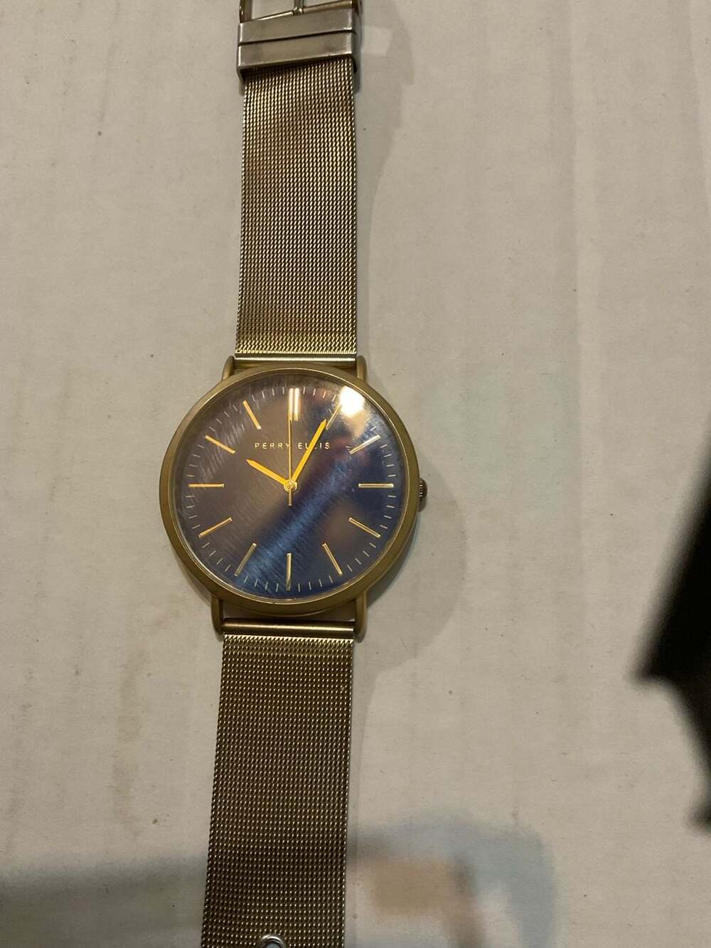 Perry Ellis PRY-111601 Gold-Tone Mesh Analog Wristwatch with Blue Dial